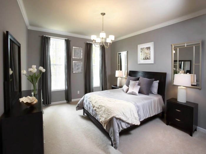 Bedroom decor with light grey walls