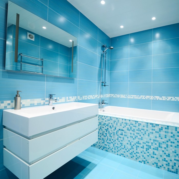 Blue bathroom light ideas decor moore benjamin bath inspire space master kitchen paint colors supply remodel england coastal